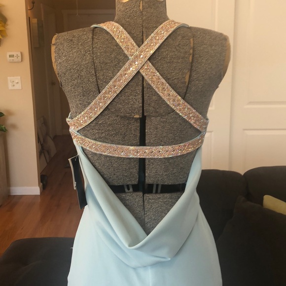 BLUE EVENING GOWN - Picture 6 of 10